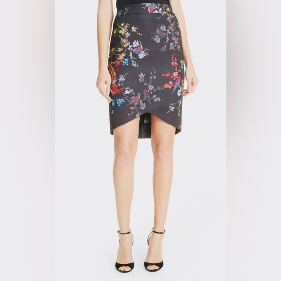 Stunning Ted Baker Pencil skirt - Picture 2 of 8